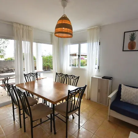 Casa rural La Milagrosa Surf House & Cowork