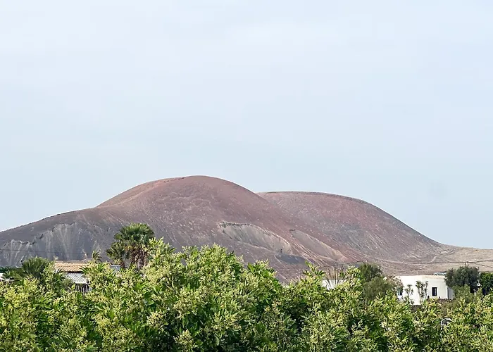 La Milagrosa Surf House & Cowork * Lajares