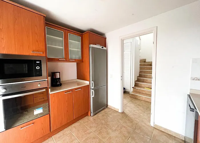 La Milagrosa Surf House & Cowork