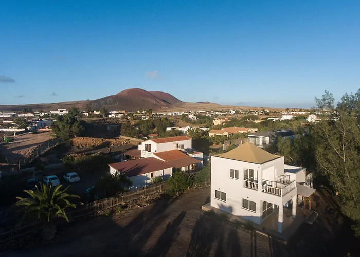 La Milagrosa Surf House & Cowork Landhuis *