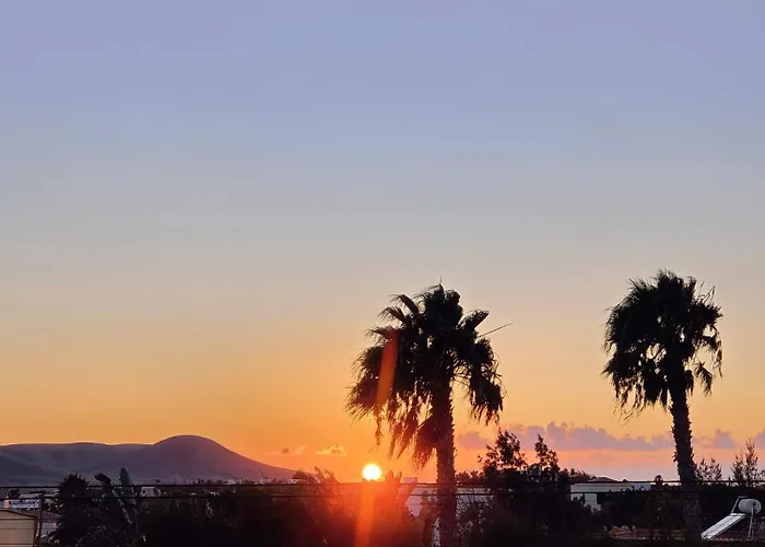 La Milagrosa Surf House & Cowork *