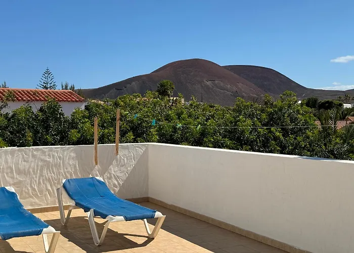 La Milagrosa Surf House & Cowork