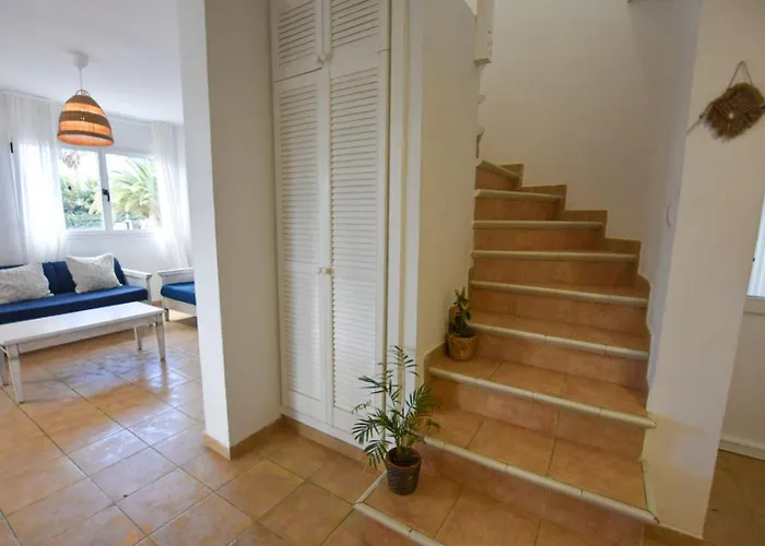 La Milagrosa Surf House & Cowork *