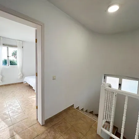 La Milagrosa Surf House & Cowork Lajares