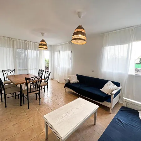 La Milagrosa Surf House & Cowork