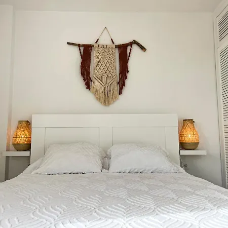 La Milagrosa Surf House & Cowork Landhuis