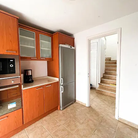 La Milagrosa Surf House & Cowork