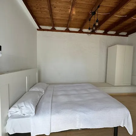 La Milagrosa Surf House & Cowork Landhuis