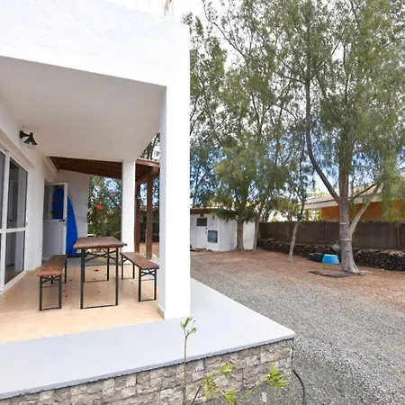 カントリーハウス La Milagrosa Surf House & Cowork *