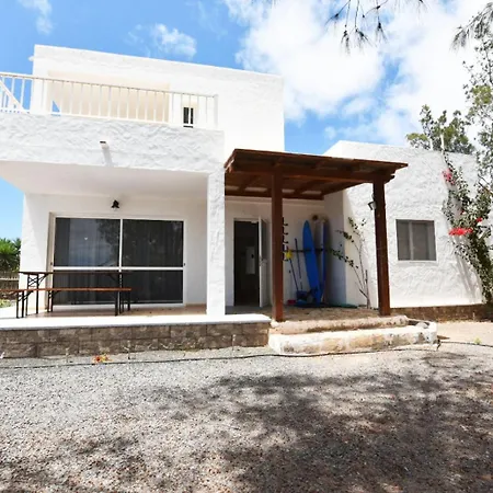 La Milagrosa Surf House & Cowork ラハレス
