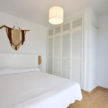 La Milagrosa Surf House & Cowork * 라하레스