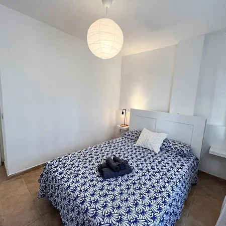 La Milagrosa Surf House & Cowork * Лахарес