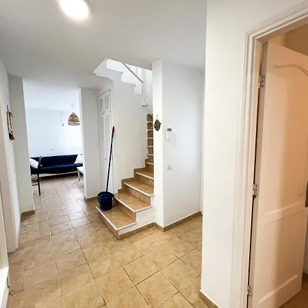 La Milagrosa Surf House & Cowork