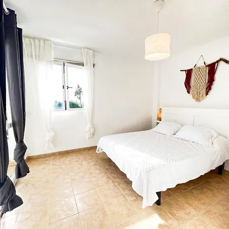 Летний дом La Milagrosa Surf House & Cowork Лахарес