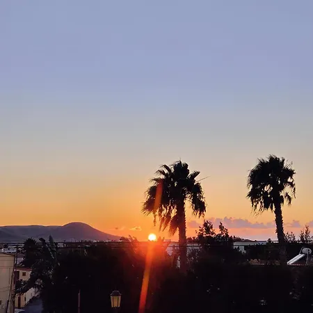 La Milagrosa Surf House & Cowork *