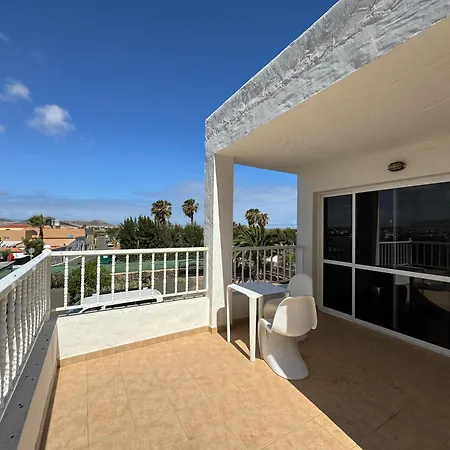 La Milagrosa Surf House & Cowork