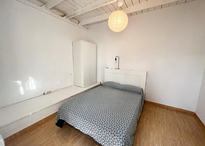 La Milagrosa Surf House & Cowork * Lajares