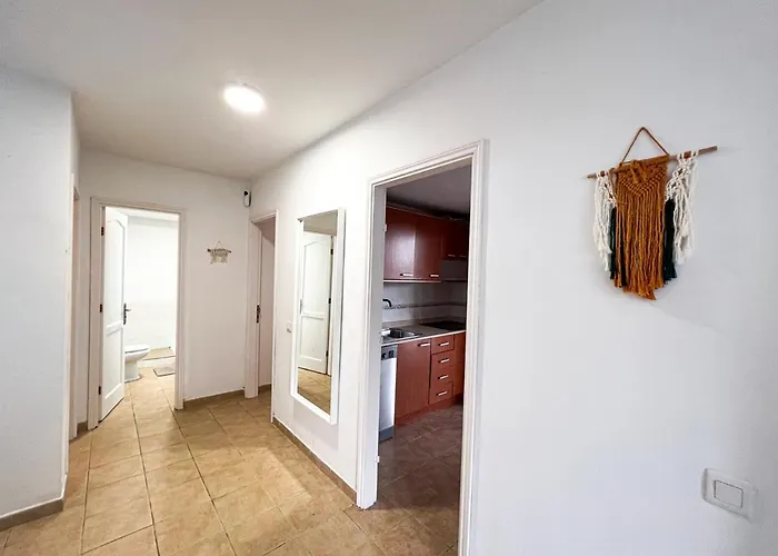 La Milagrosa Surf House & Cowork * Lajares