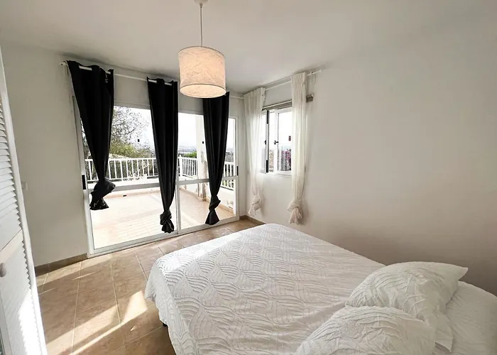 La Milagrosa Surf House & Cowork Kır Evi *