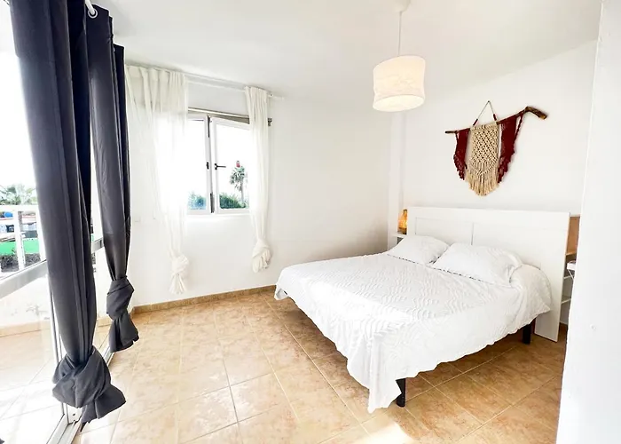 Kır Evi La Milagrosa Surf House & Cowork Lajares