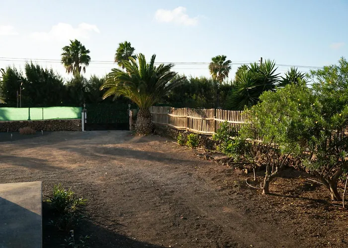 La Milagrosa Surf House & Cowork *