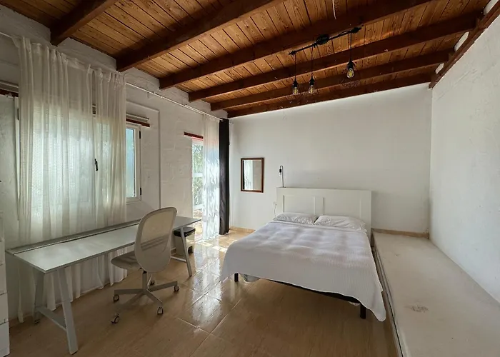 La Milagrosa Surf House & Cowork Kır Evi Lajares